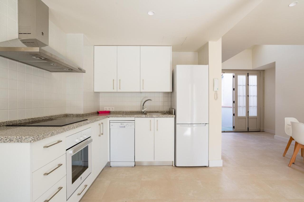 Urbe10 Carreteria Big Terrace Suite Малага Экстерьер фото