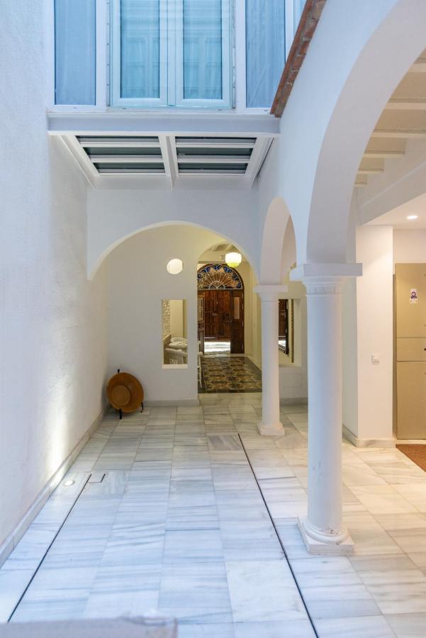 Urbe10 Carreteria Big Terrace Suite Малага Экстерьер фото